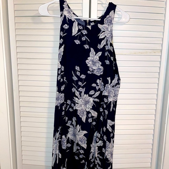 Sam and Jess dress, calf length - Picture 4 of 4